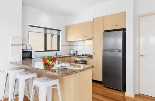 St Leonards House | Seachange Escape – ideal beach house in premium location