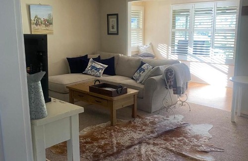 Moonbi House | Seaforth Cottage - Country paradise