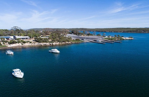 Lake Wangary House | Seasalt - Stunning Property - Absolute Waterfront - Architecturally designed for casual living