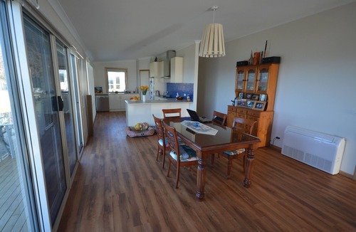 Boat Harbour Apartment | Seascape Beach House - Apartment