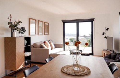 Alonnah House | Seascape on Bruny - Family Home in Alonnah