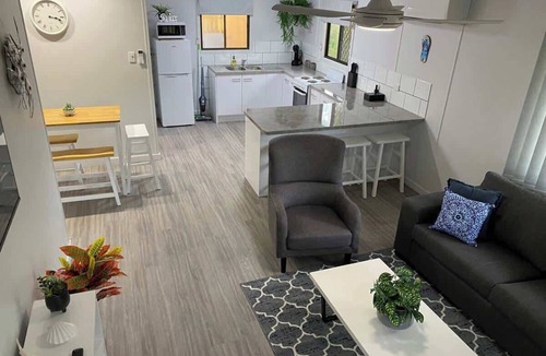 Slade Point House | Seaside Breezes with Wi-fi