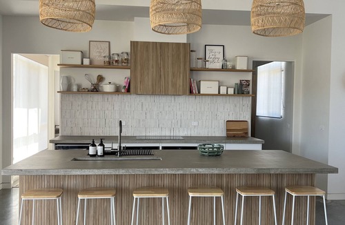 Indented Head House | Seaside Country Retreat w/magnesium pool and red brick fire place