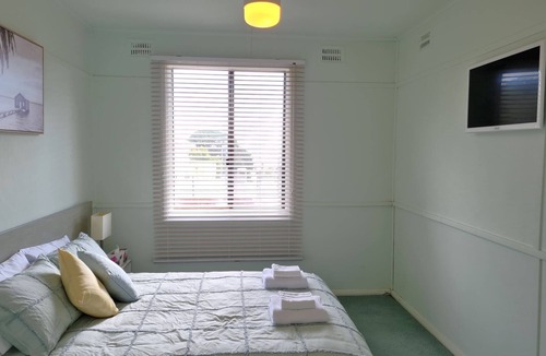 Muloowurtie Hotel | Seaside Retreat, Black Point