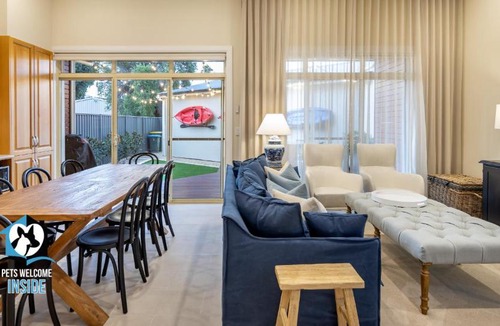 Victor Harbor House | Seaspray Cottage Holiday Accommodation Victor Harbor