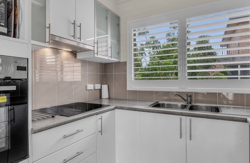 Merimbula Apartment | Seaspray - Great Fishpen Location!
