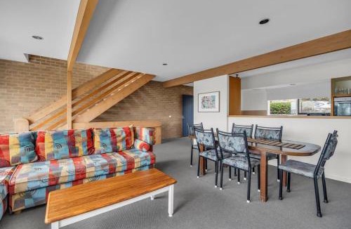 Pambula Beach Apartment | Seaview Pambula Beach