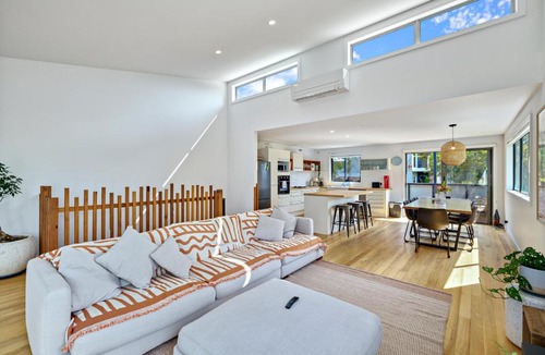 Jan Juc House | Seaview Retreat