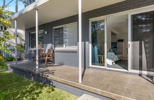 Yamba House | Seawest 1 - Entrance Harbour Street - Holiday Yamba