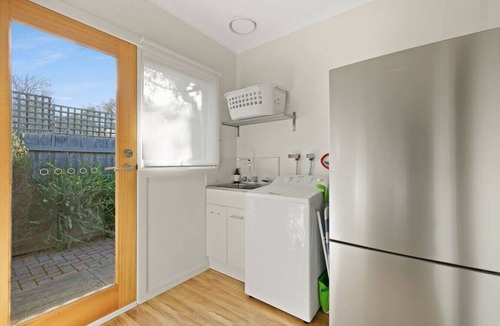 Torquay House | Secluded Anderson - in the heart of Torquay