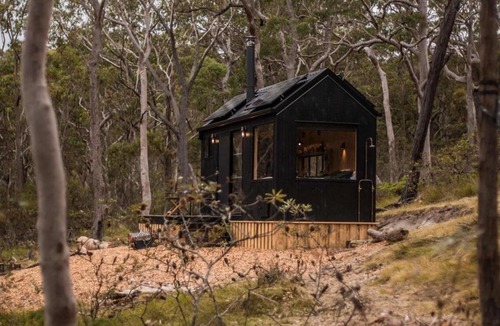 Kulnura House | Secluded Forest Cabin with No Reception - Mira