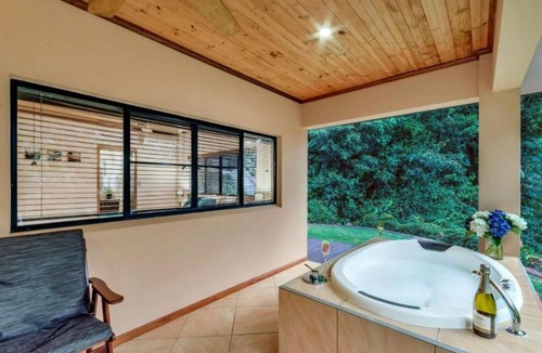 Kuranda Villa | Secluded Romantic Getaway For Two - Kuranda Queensland