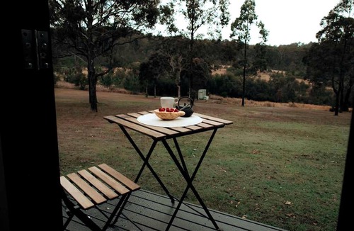 Rainbow Flat Cabin | Secluded Tiny House with Wildlife Views Near Beaches, Rainbow Flat NSW