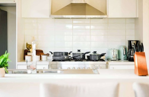 Melton South House | Seednest Stylish & Perfect for Relaxation