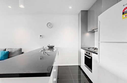 Southbank Apartment | 'Sensational Southbank' A Modern Resort style Stay