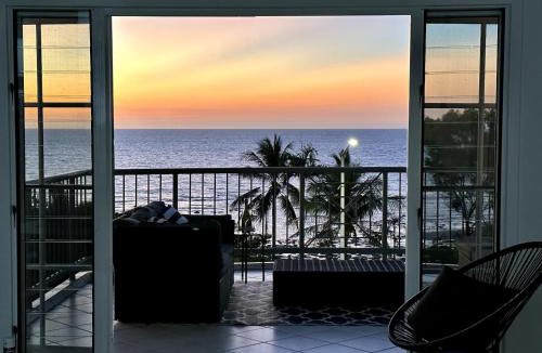 Rapid Creek Apartment | Sensational Sunsets Ocean Views from Top Floor