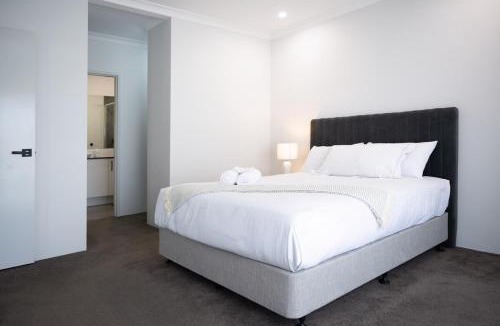 Aveley House | Serene Escape Near The Vines & Swan Valley