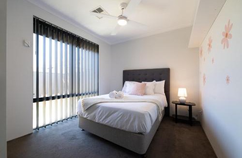 Aveley House | Serene Escape Near The Vines & Swan Valley