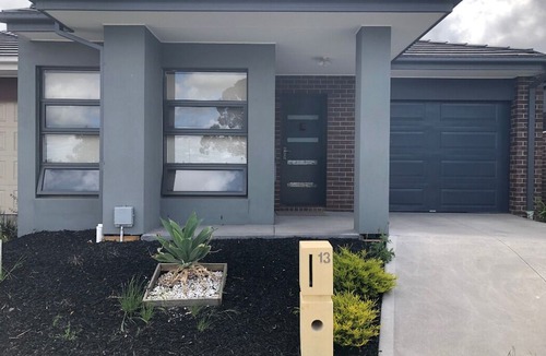 Pakenham House | Serenity 13 - Whole House