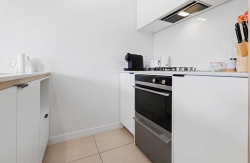 Brunswick Apartment | Serenity in Brunswicks heart