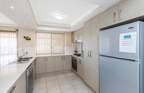 Mandurah House | Serenity Townhouse - Mandurah
