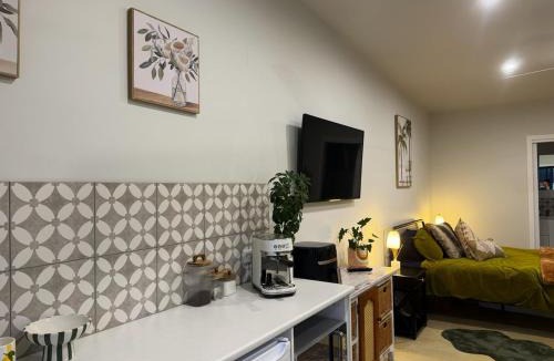 Wallagoot Apartment | Shady Lane - Wallagoot