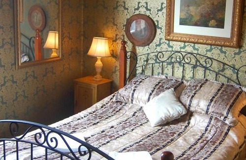 Surry Hills Hotel | Shakespeare Hotel Surry Hills