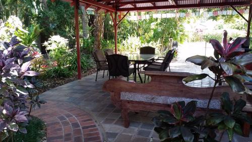 Nelly Bay House | Shambhala Retreat Magnetic Island Cottages