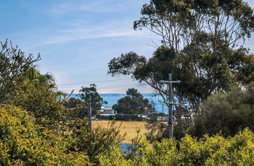 Coronet Bay House | Shannie on the Bay in Coronet Bay