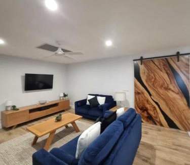 Lightning Ridge House | Sheik Oasis