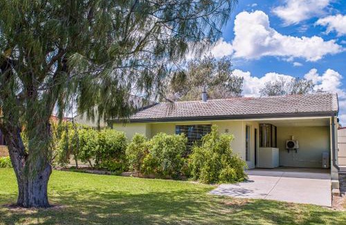 Ledge Point House | Sheoak on Wedge - Well Appointed Property Close To Beach