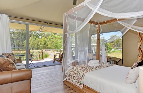 Pokolbin House | Shiraz - Pokolbin Glamping blend of adventure and luxury for 2