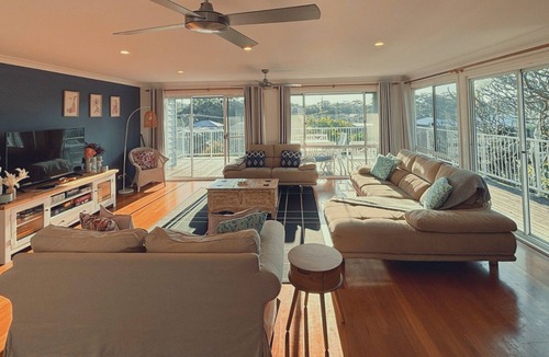Shoal Bay House | Shoal Bay Riggers - 7 Rigney St, Shoal Bay