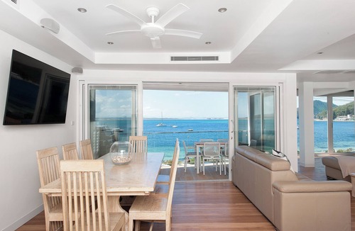 Shoal Bay Apartment | Shoal Bay Views