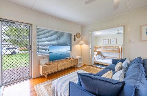 Shoal Bay House | Shoal Shack 72, 72 Tomaree Rd - Pool, Pet Friendly, Wi-Fi, Air Con, Linen