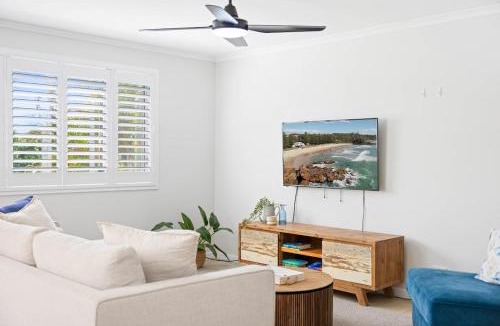 Flynns Beach Apartment | Shorebirds landing - apt 310 Flynns Beach Resort