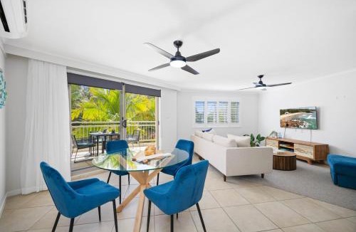 Flynns Beach Apartment | Shorebirds landing - apt 310 Flynns Beach Resort