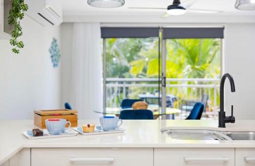 Flynns Beach Apartment | Shorebirds landing - apt 310 Flynns Beach Resort