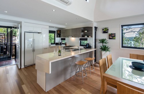 Hamilton Island Apartment | Shorelines 13