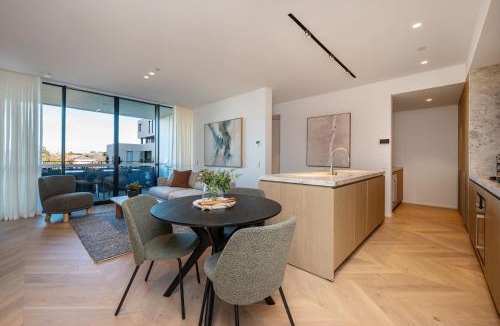 Brighton Apartment | Signature 81 in Brighton