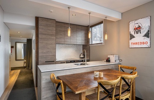 Thredbo Apartment | Silver Run Thredbo - Luxury, Views, Undercover Parking (King bed or 2 singles)