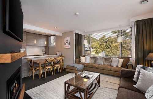Thredbo Apartment | Silver Run Thredbo - Luxury, Views, Undercover Parking (King bed or 2 singles)