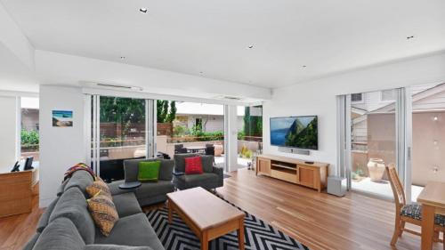 Avoca Beach House | Silver Sands - Unparalleled Luxury