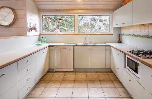 Crackenback House | Silvertop Chalet is ideal for large families and groups of friends