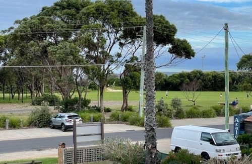 Merimbula Apartment | Simple, clean and tidy beach unit opposite the beach