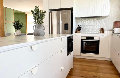 Bridport House | Simple Comfort: Bridport Retreat