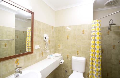 Albany Hotel | Six Degrees Motel