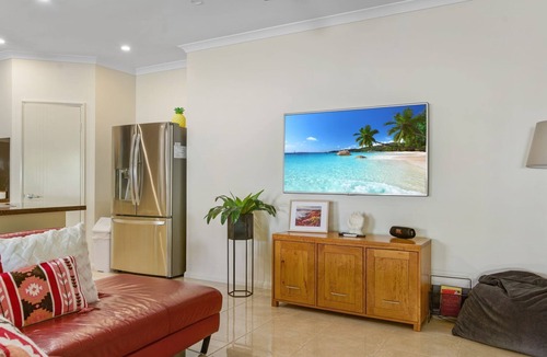 Cable Beach House | Six Seasons Solace