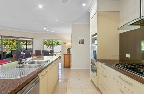 Cable Beach House | Six Seasons Solace