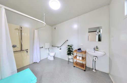 Dundee Beach House | Skippers at Dundee